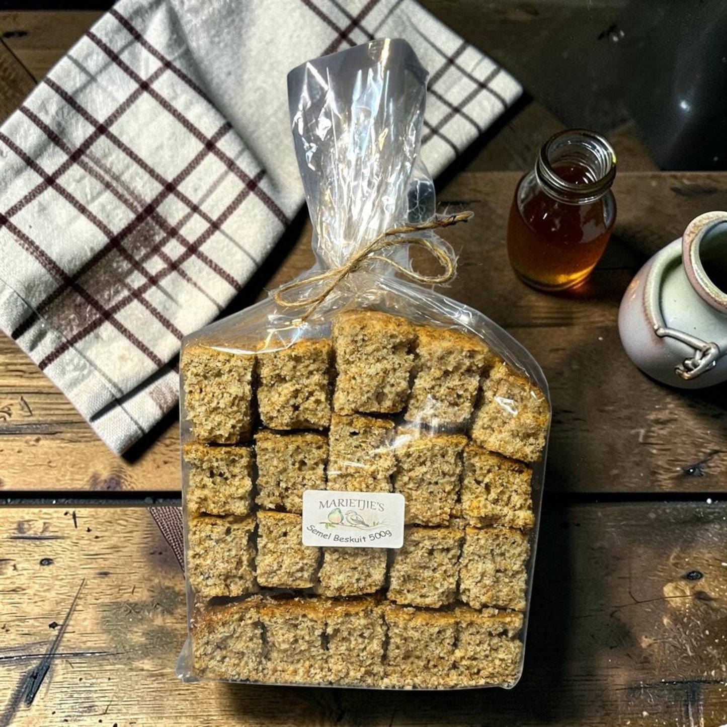 Die Spens Clarens Marietjies Semel Beskuit, traditional South African crunchy rusks in a clear bag, perfect for dipping.