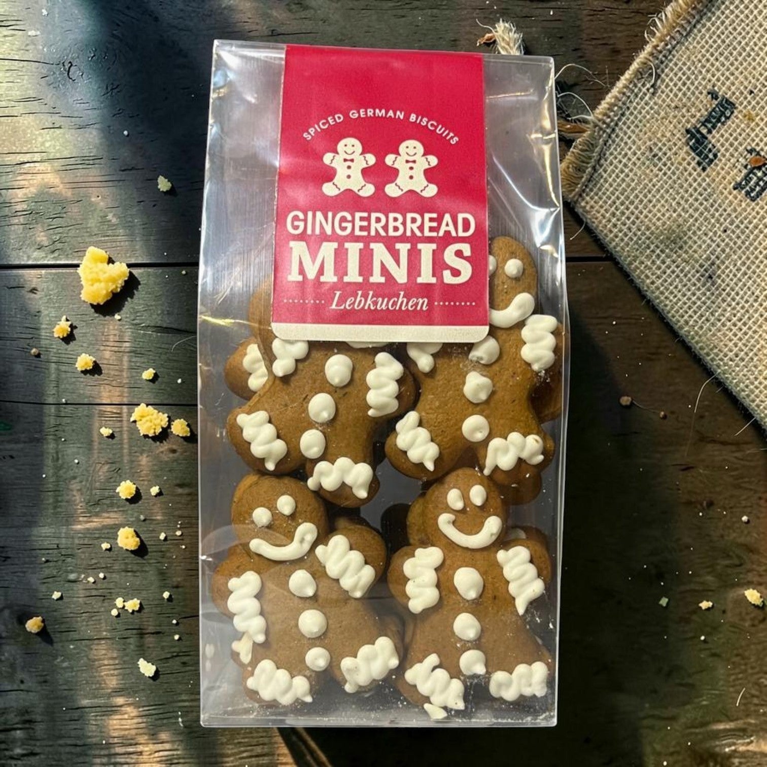 Die Spens Clarens Gingerbread Minis Lebkuchen, spiced German biscuits decorated with white icing.