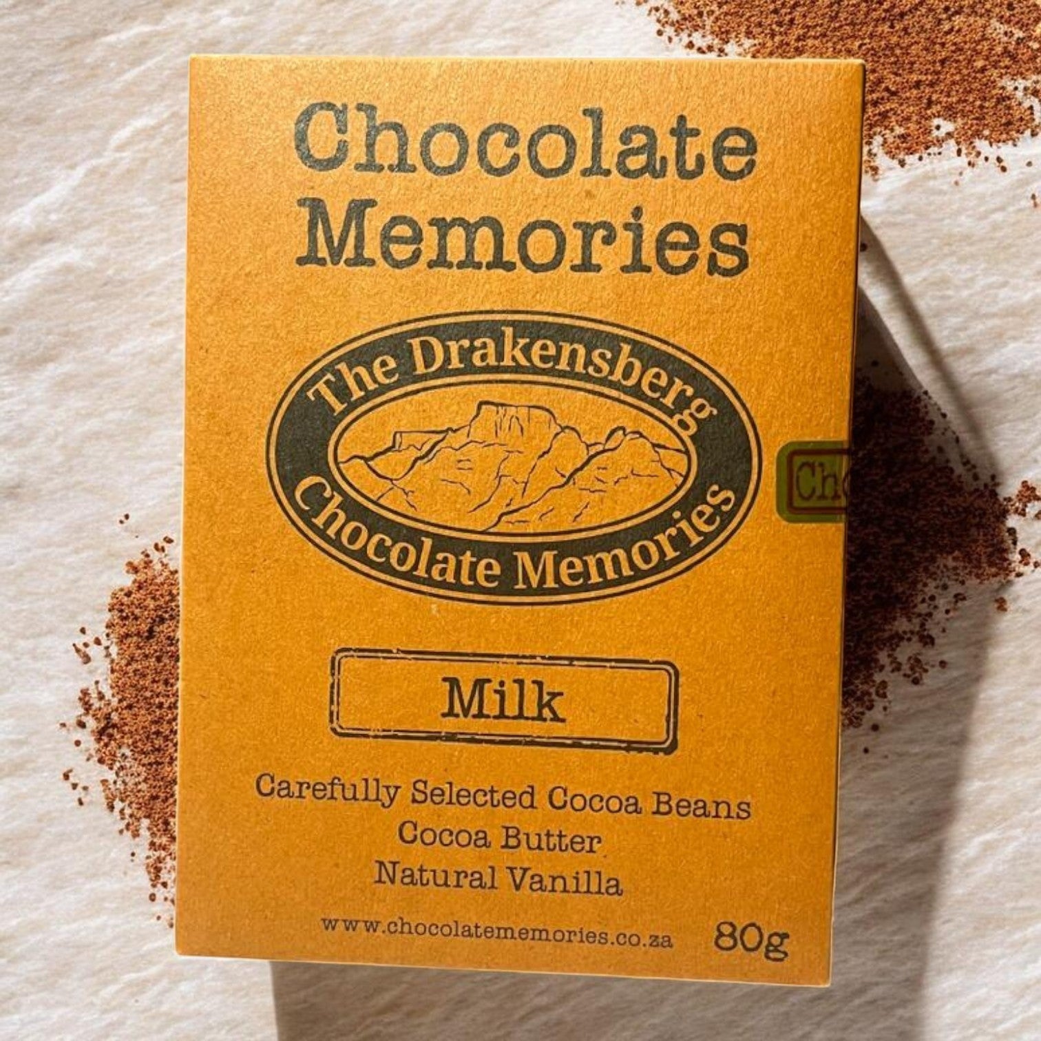 Die Spens Clarens Drakensberg Chocolate Memories milk chocolate bar, 80g, made with cocoa beans, cocoa butter, and vanilla.