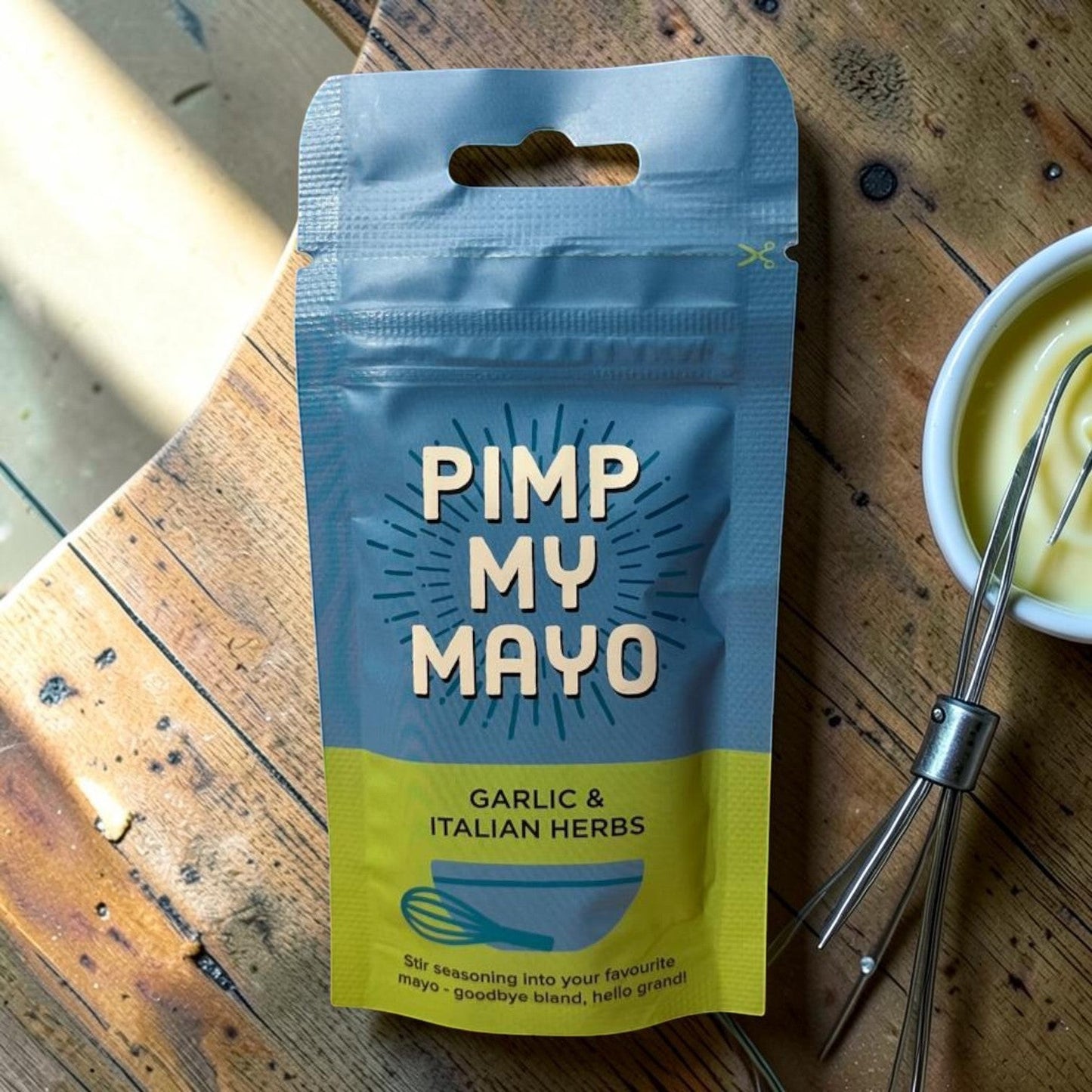 Die Spens Clarens Pimp My Mayo Garlic & Italian Herbs seasoning pouch with instructions to stir into mayonnaise.